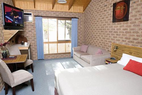 Carriage Motor Motel 3*